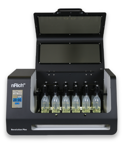 Revolution Plus_door open_100 ml cartridges with fluid